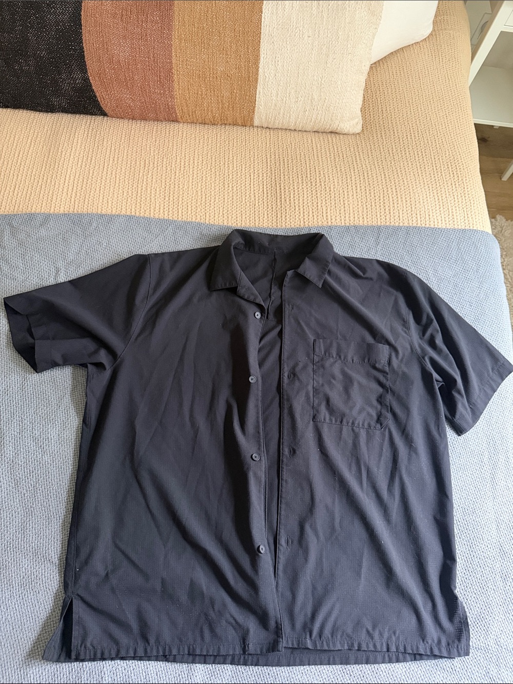 lululemon athletica Men's Oversized Short-Sleeve Button-Front Shirt — Black